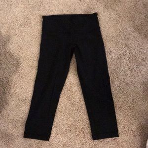 Lululemon cropped leggings